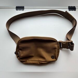 Lululemon Everywhere Belt Bag 1L Burnt Caramel